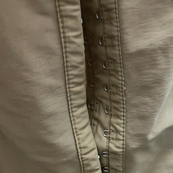 NWOT BELLA BODY SHAPER - Picture 7 of 7